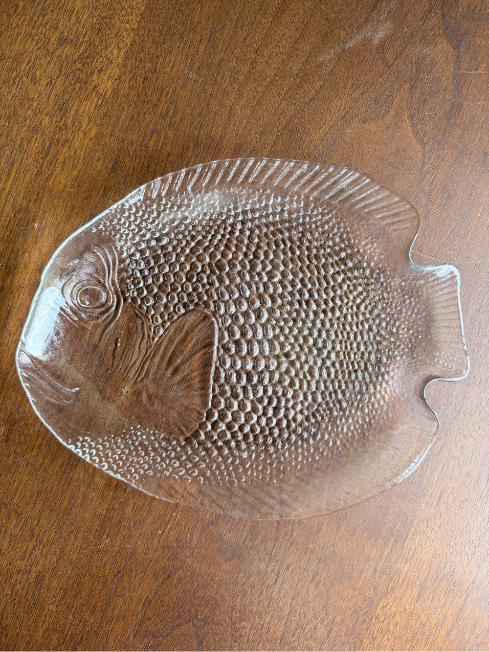 Arcoroc style clear fish plate
